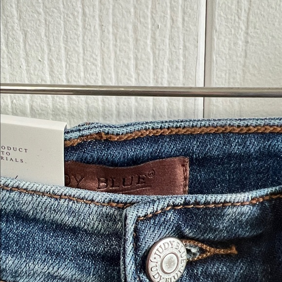 Judy Blue Dark Wash Distressed Jean Shorts - Picture 5 of 6